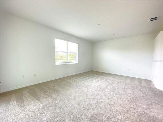 Building Photo - 14632 Sycamore Ct