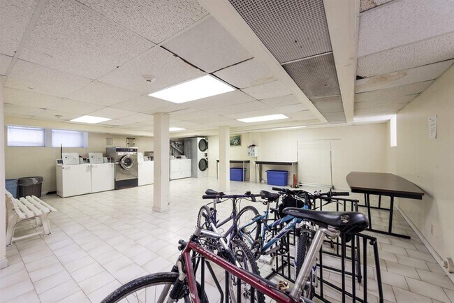 Building Photo - 63 Sherman Pl