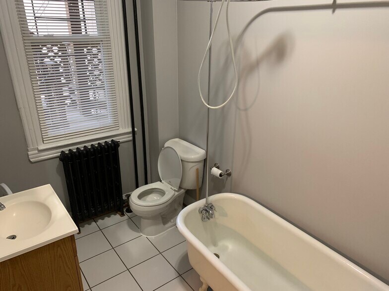 Bathroom - 1827 Swann St NW