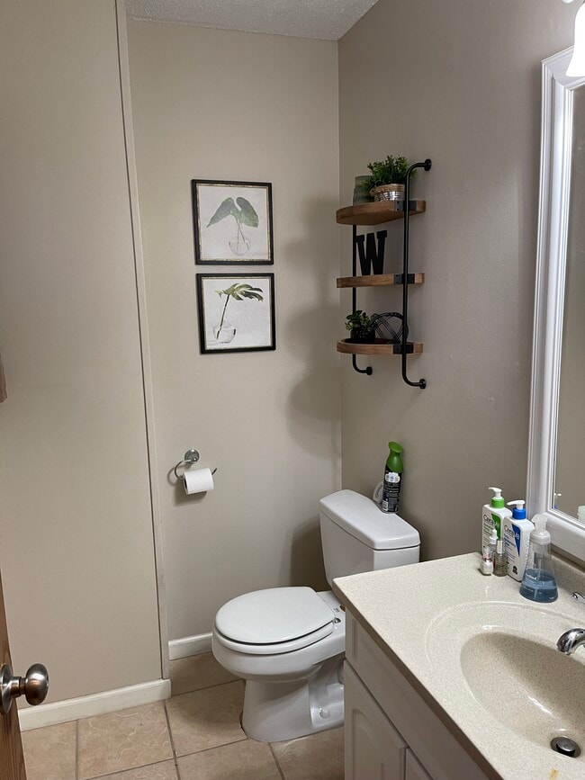 Building Photo - 1976 Haughton Ave