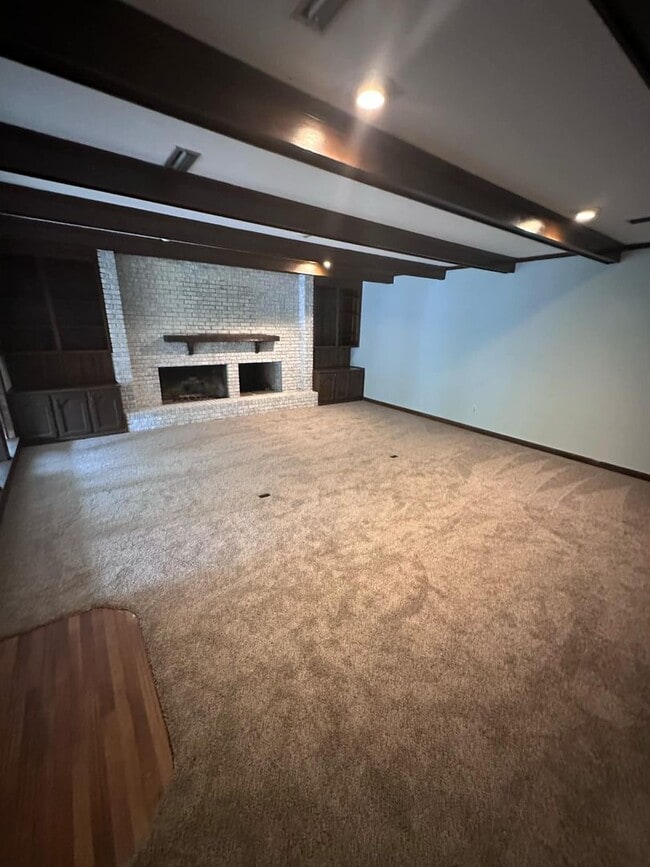 Building Photo - Pinehurst Subdivision!!!