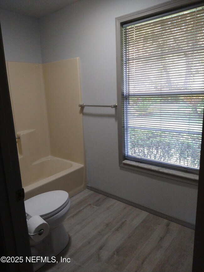 Building Photo - 8201 Hall Ln