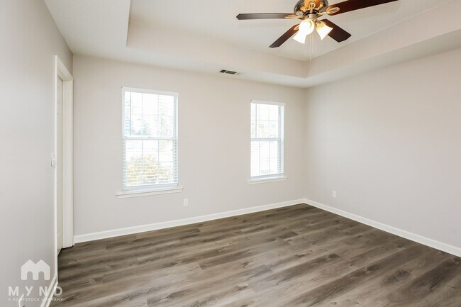 Building Photo - 707 Denver Ct