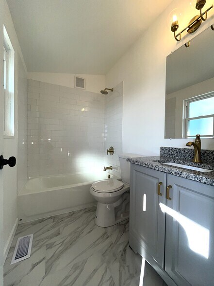 Building Photo - 5902 Nashville Ave