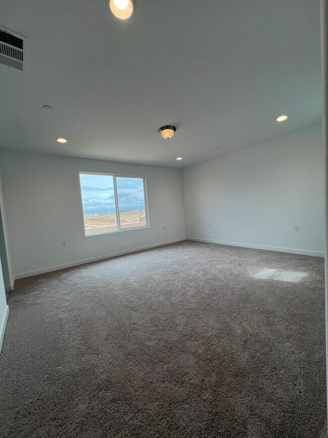 Building Photo - Price reduced!!! Be the first to live in t...