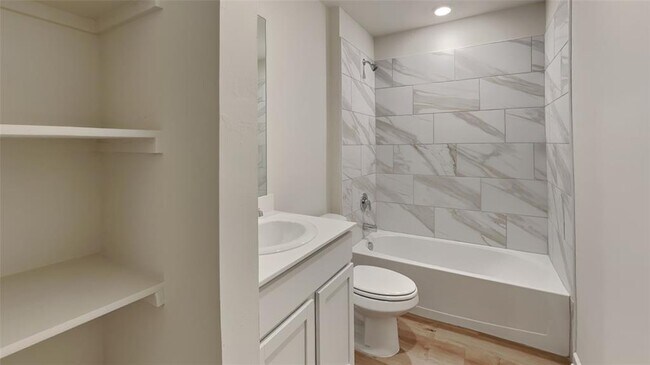 Building Photo - 10232 NW 28th Terrace