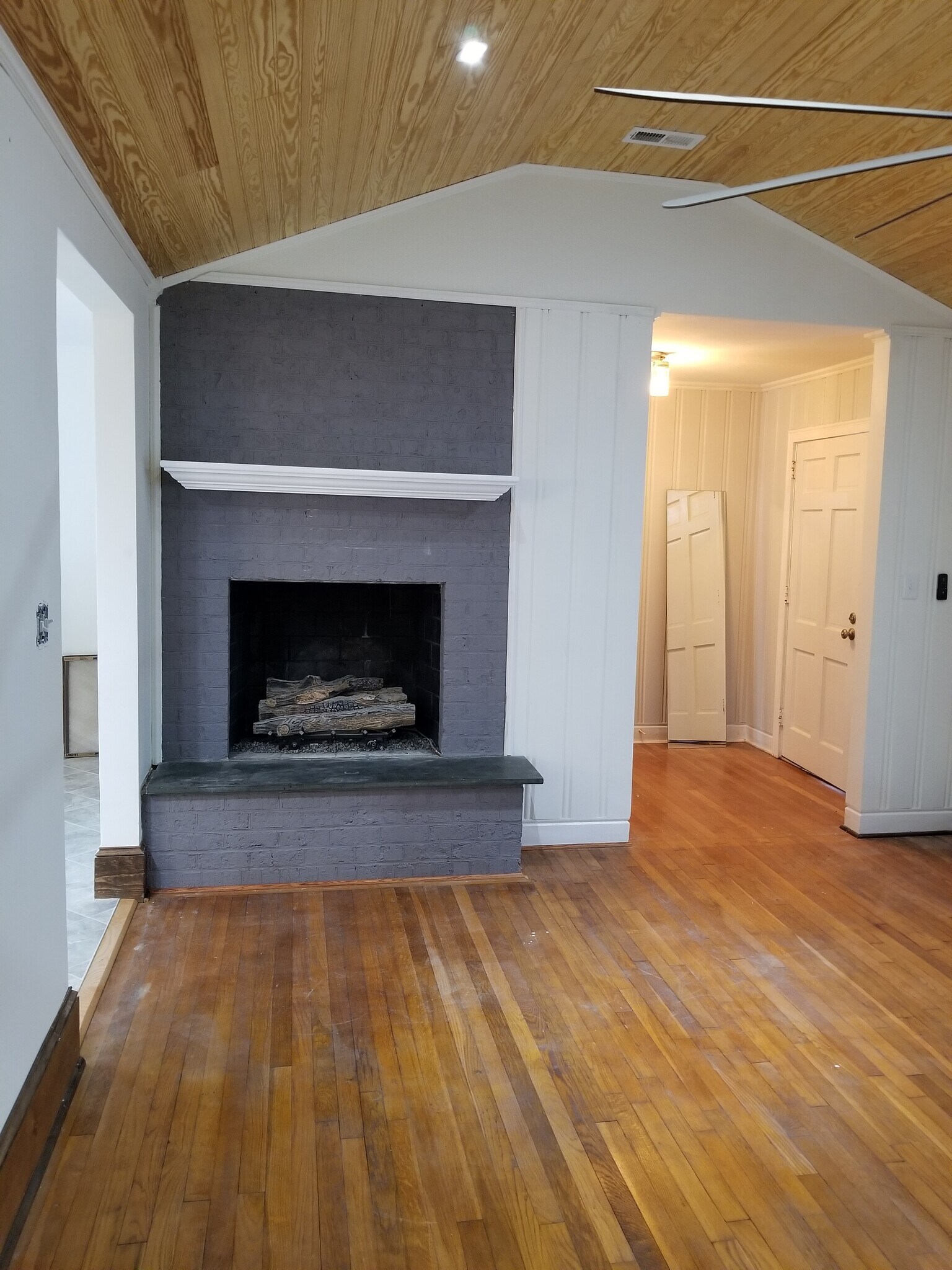 Building Photo - 312 Harvey Cir