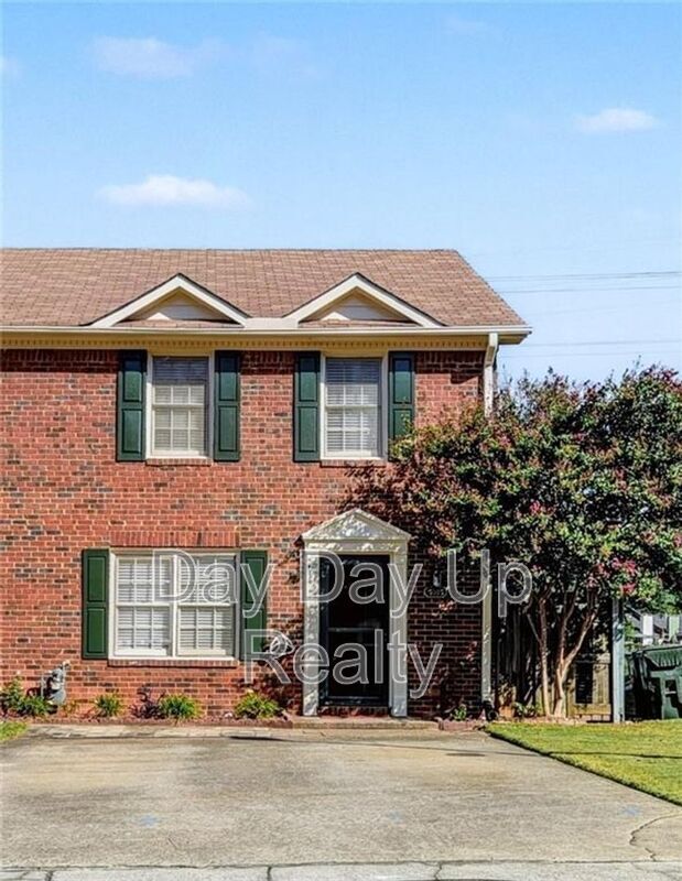 Primary Photo - 5615 Executive Way