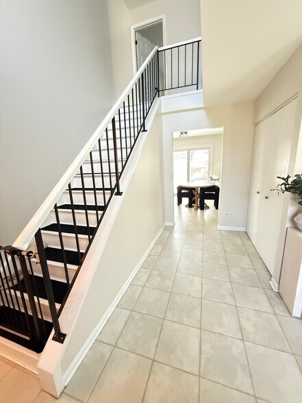 Building Photo - 1058 Longford Rd