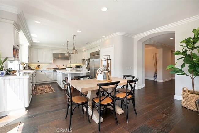 Building Photo - 27 Via Monarca St