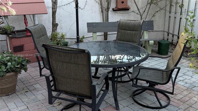 Building Photo - 721 NW 135th Way