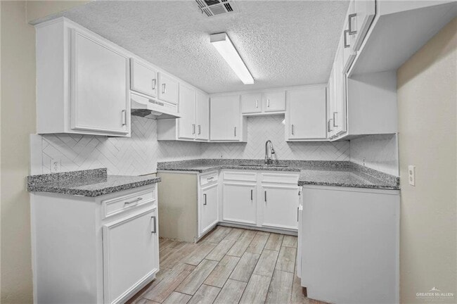 Building Photo - 3509 N 23rd Ln