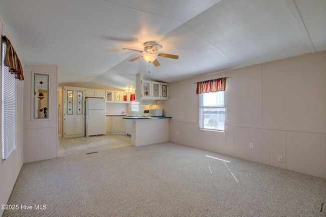 Building Photo - 221 Topsail Rd