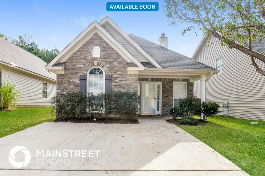 Primary Photo - 255 Forest Lakes Dr