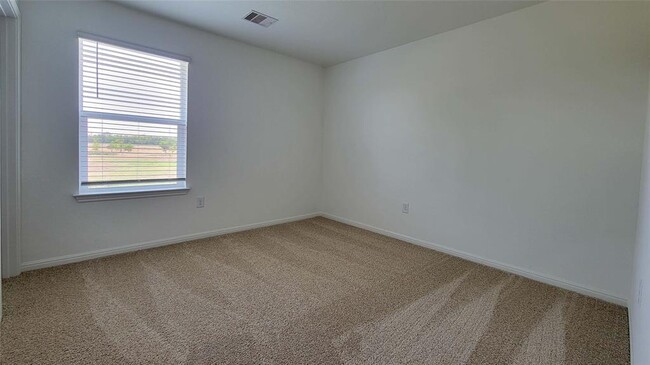 Building Photo - 325 Brody Ln