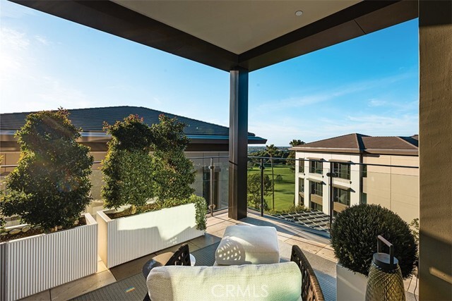 Building Photo - 1447 Santa Barbara Dr