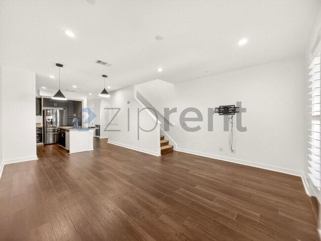 Building Photo - 156 Hass Ln
