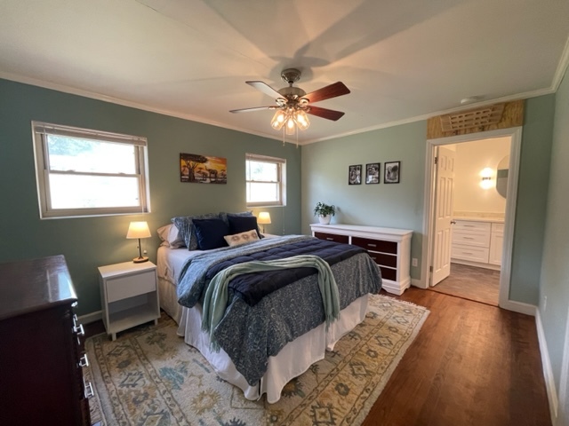 Building Photo - 711 Riverview Dr