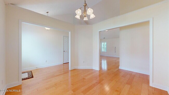 Building Photo - 536 Catamaran Dr