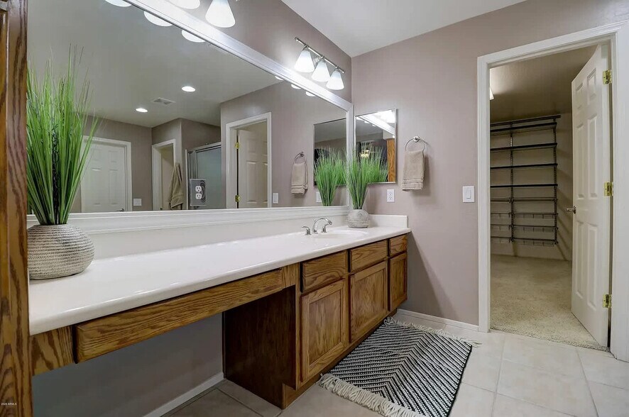 Building Photo - 13412 W Annika Dr