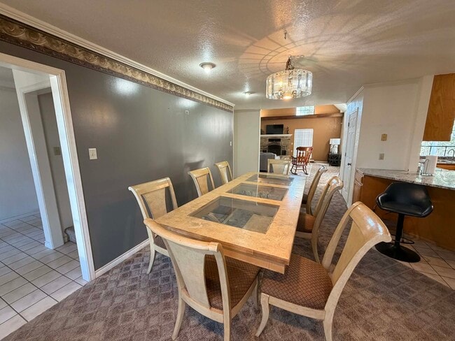 Building Photo - 1609 Westwind Dr