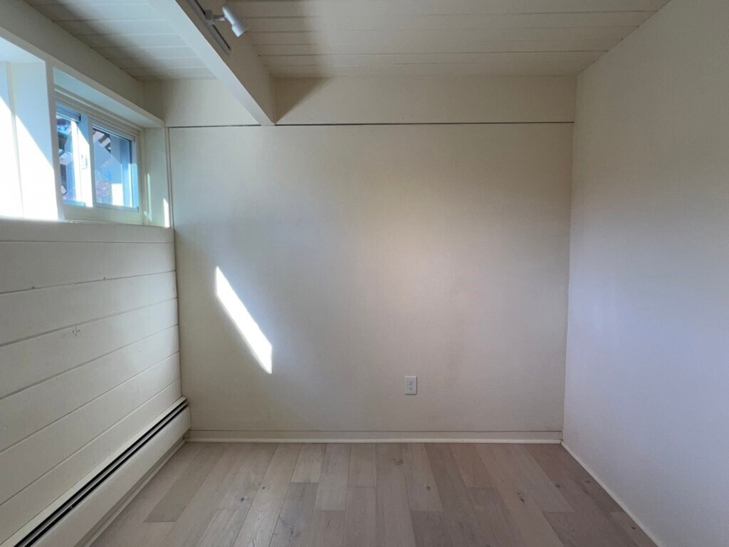 Building Photo - 9 Bowdoin St