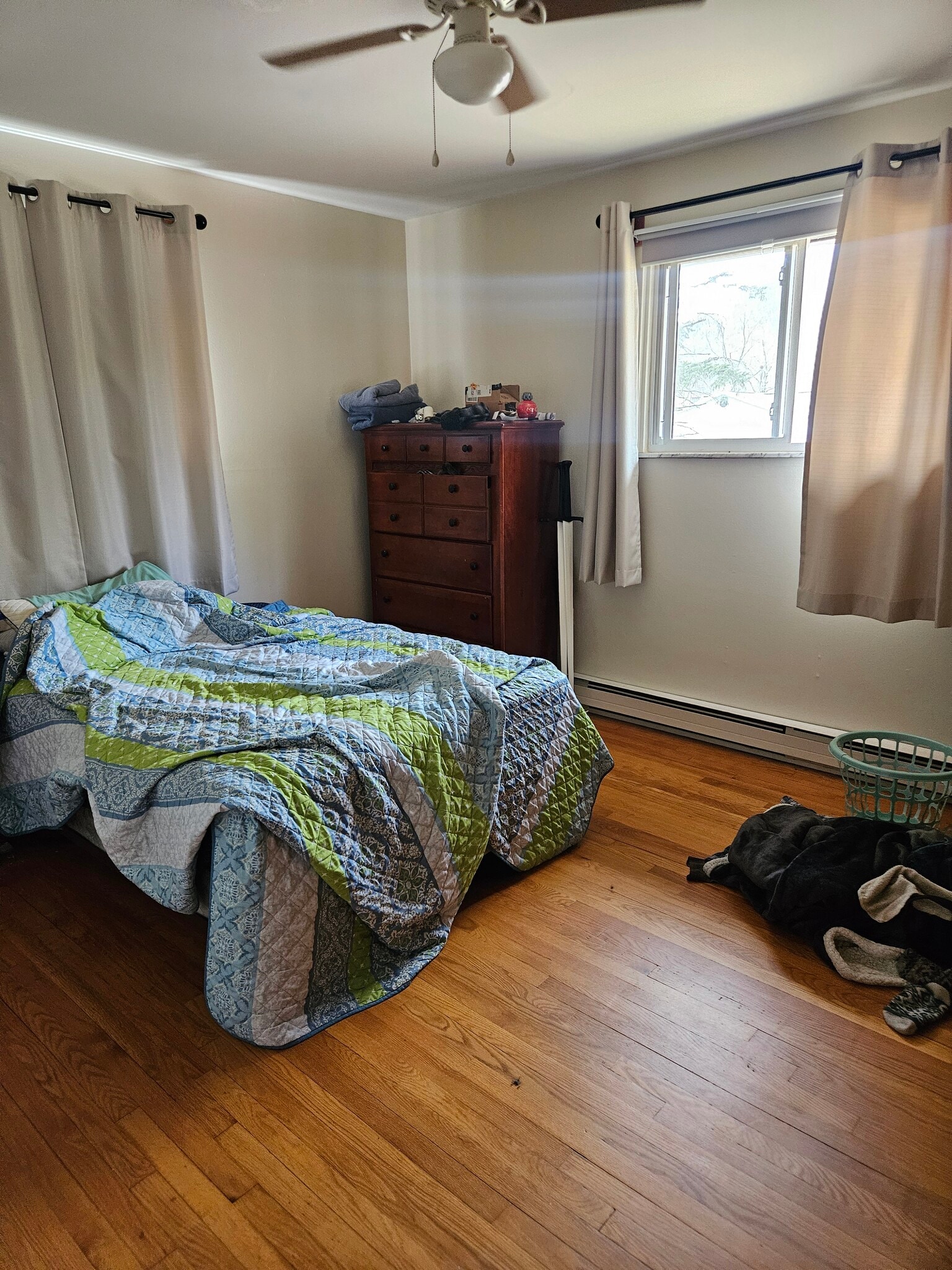 Bedroom #1 - 59 Jeanette St