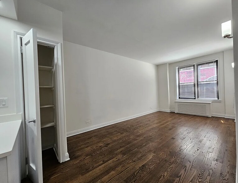Building Photo - 236 W 22nd St
