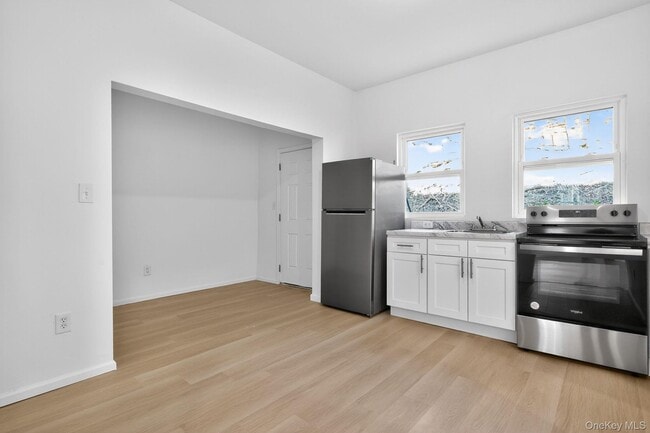 Building Photo - 2016 Old Rte 17