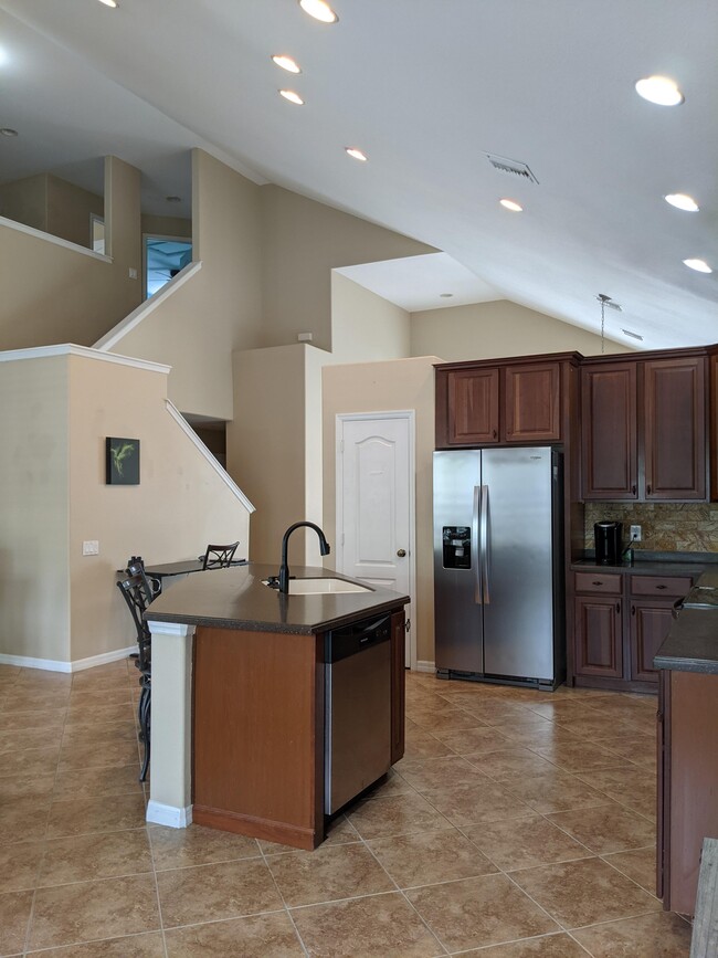 Building Photo - 2458 Blackburn Cir
