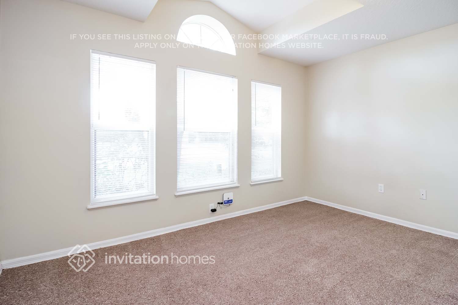 Building Photo - 839 Delfino Pl