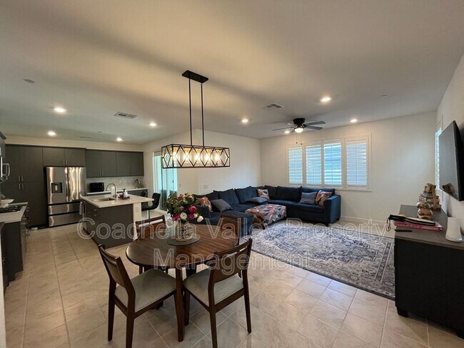 Building Photo - 76279 Cambridge Dr