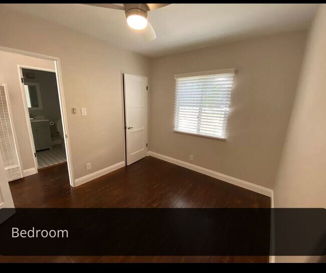 Building Photo - 1028 17th St