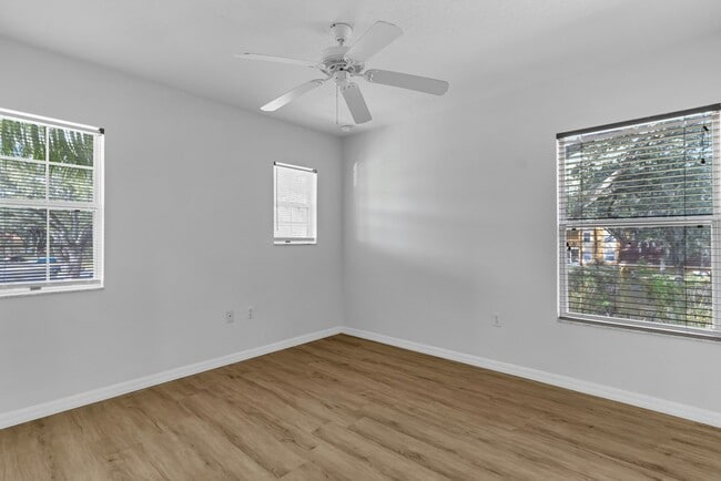 Building Photo - 5404 Paradise Cay Cir