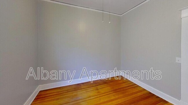 Building Photo - 418 Delaware Ave