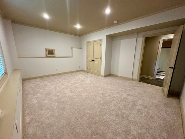Building Photo - {9003} Wilshire Farms Reverse 1.5 Story Ho...