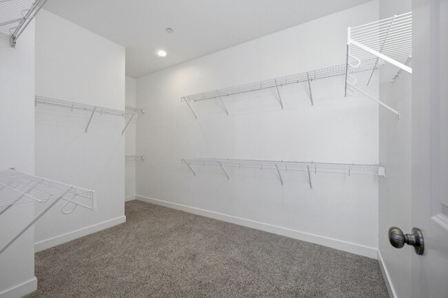 Building Photo - Glendora