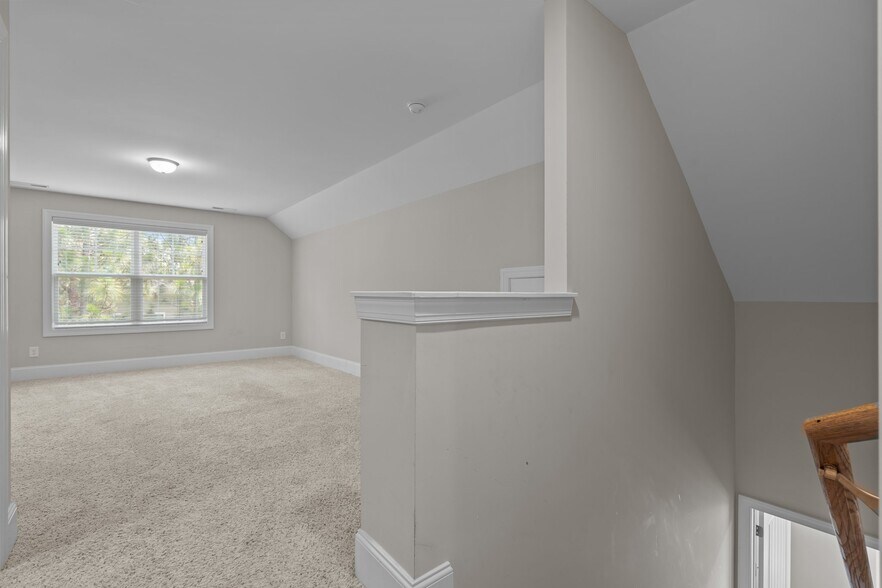 Building Photo - 830 Winston Pines Dr