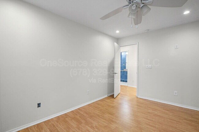 Building Photo - 2110 Augusta Dr
