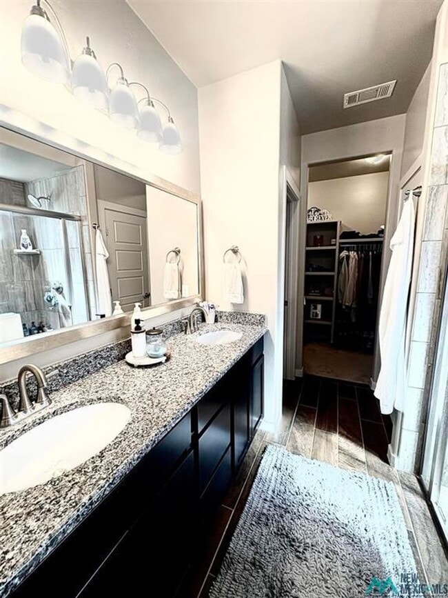 Building Photo - Large Four Bedroom Newer Construction Home