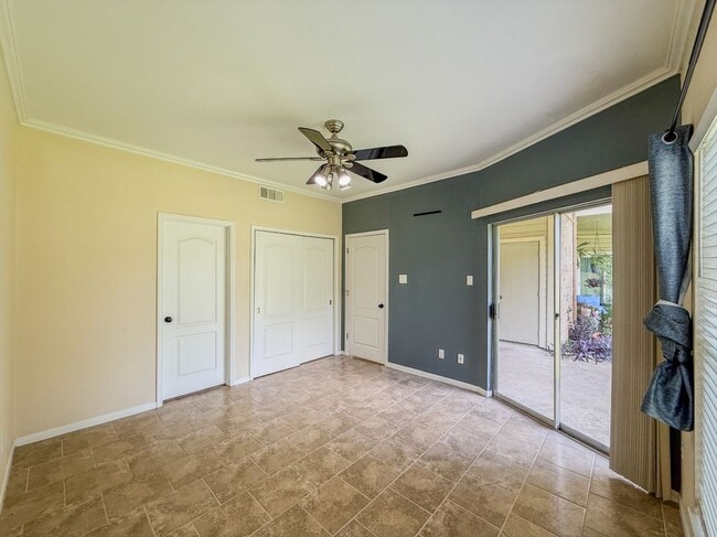 Building Photo - 2450 Wickersham Ln