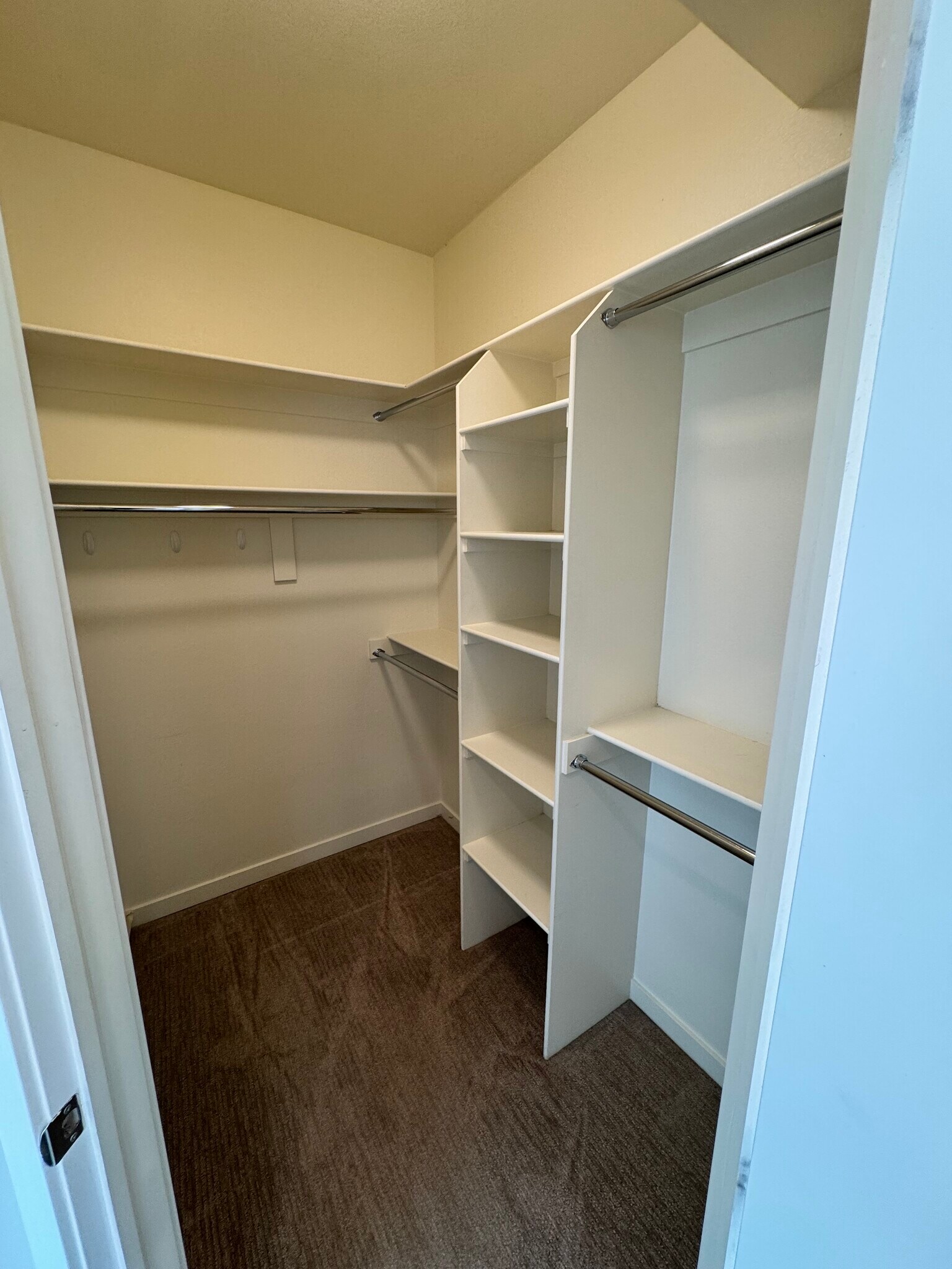 Building Photo - 3632 Navajo St