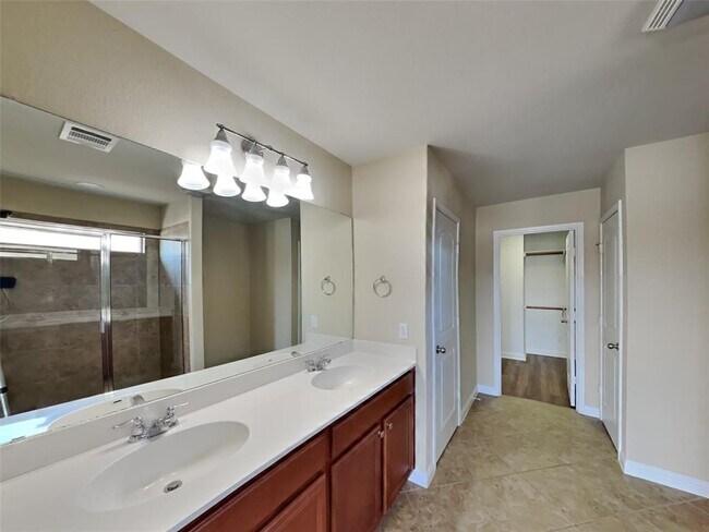 Building Photo - 16240 Travesia Way