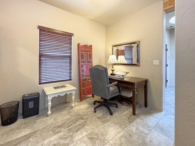 Building Photo - Corrales Stunner!