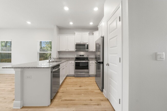 Building Photo - 45 Sandhill Pines Dr
