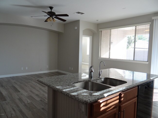 Building Photo - 10331 W Carlota Ln