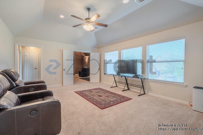 Building Photo - 27115 Downing Park Blvd