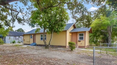 Building Photo - 2026 22nd St S