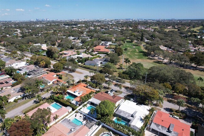 Building Photo - 3460 N 46th Ave