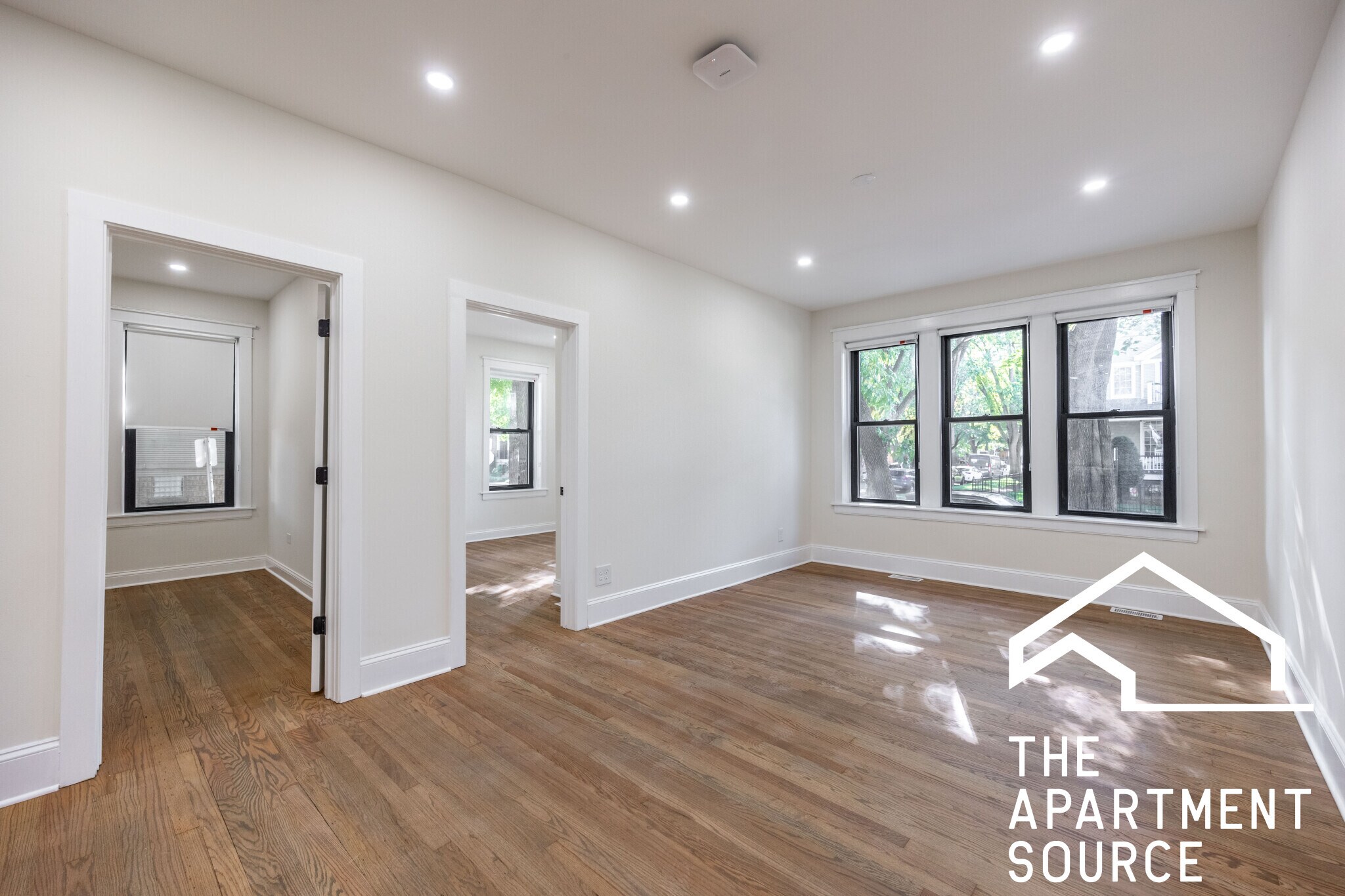 Building Photo - 4636 N Hamilton Ave